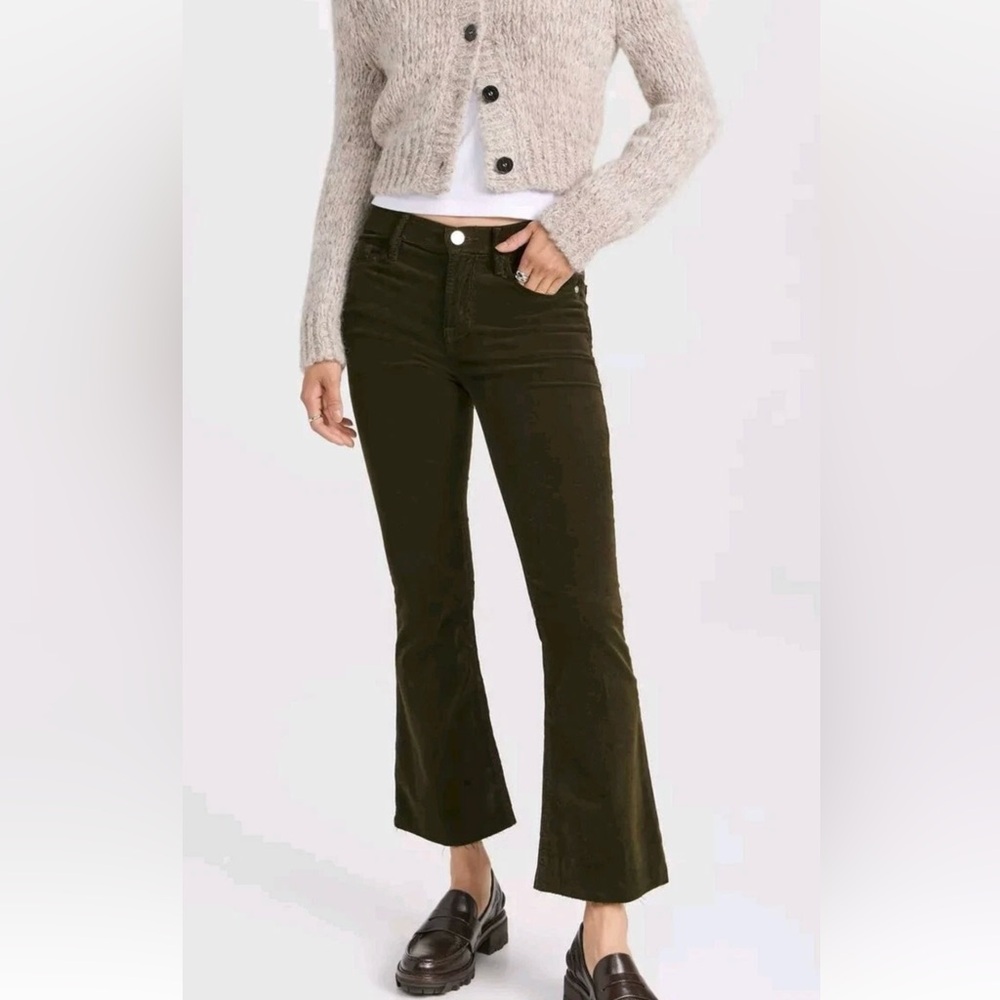 FRAME Le Crop Mini Boot Raw After Corduroy Pants in Surplus Green 30